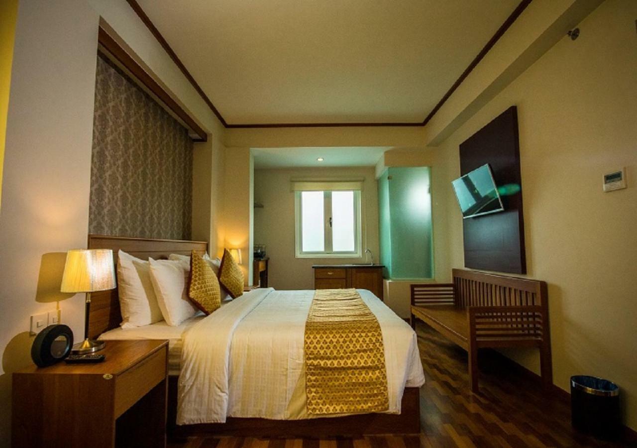 Hotel Shwe Yee Rangun Zewnętrze zdjęcie